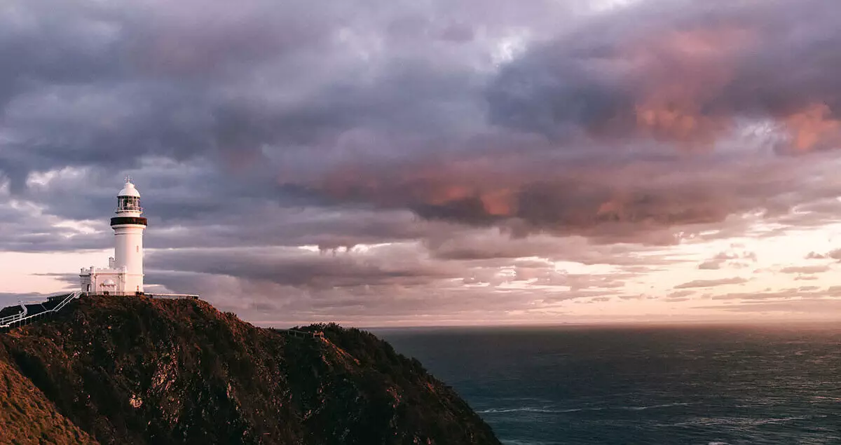 Best things to do in Byron Bay- watching the sunrise from the lighthouse