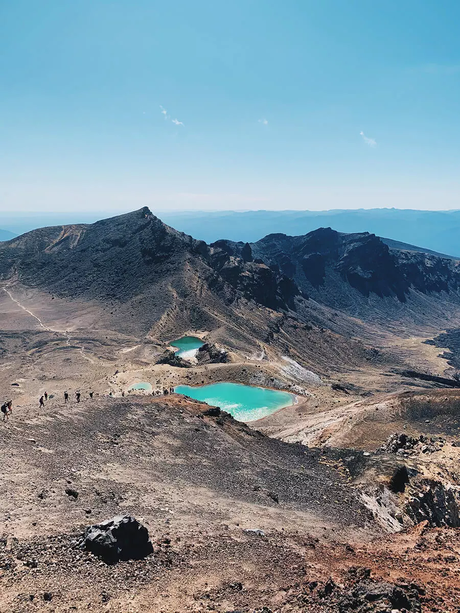 places-you-have-to-visit-in-the-north-island-of-new-zealand-tongariro-alpine-crossing